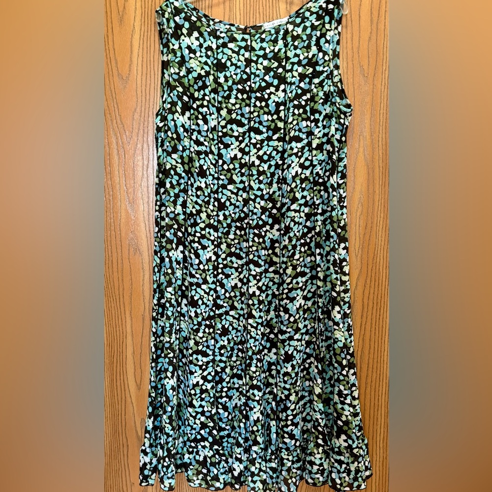 Sandra Darren Green and Blue Floral 2-piece Dress Set